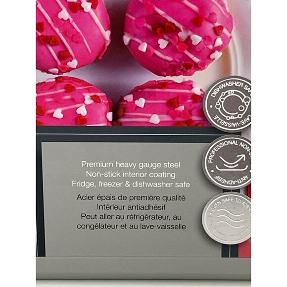 Master Class Cup Cake/Muffin Pan 12 Cup Heavy Gauge Steel Non-Stick Pink - Picture 3 of 9